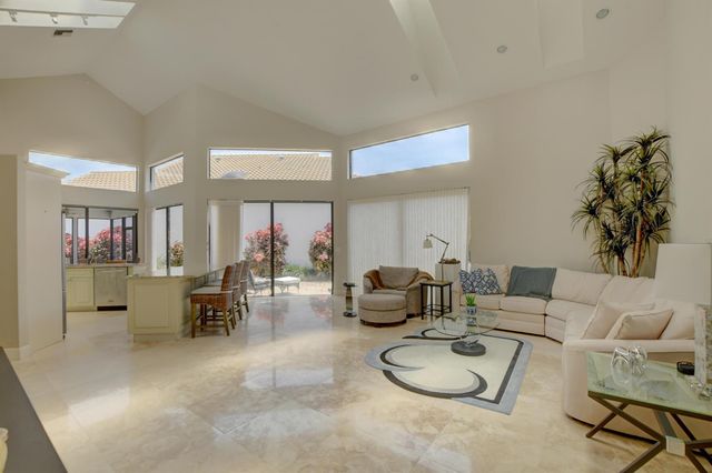 5213 Via De Amalfi Drive, Boca Raton, FL 33496