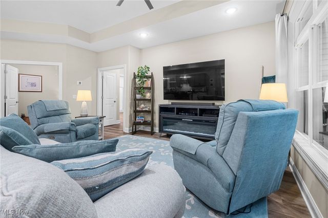 2080 Hawthorn Court, North Canton, OH 44720