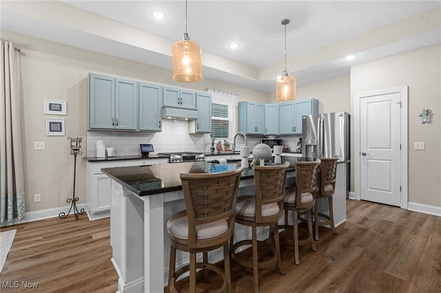 2080 Hawthorn Court, North Canton, OH 44720