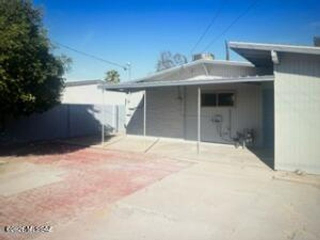 3706 E Garden Street, Tucson, AZ 85713