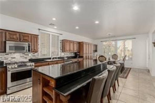 949 Via Stellato St. Street, Henderson, NV 89011