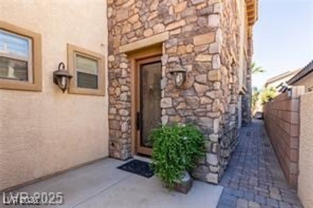 949 Via Stellato St. Street, Henderson, NV 89011