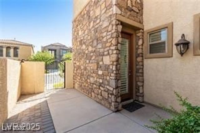 949 Via Stellato St. Street, Henderson, NV 89011