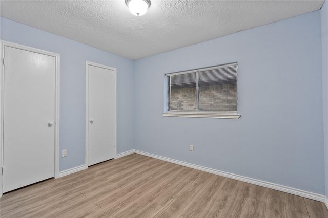 805 River Creek, La Porte, TX 77571