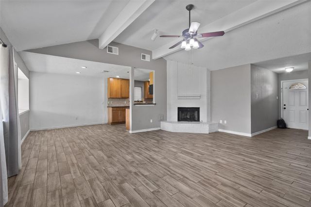 805 River Creek, La Porte, TX 77571