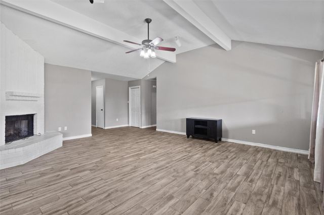 805 River Creek, La Porte, TX 77571