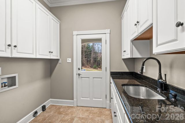 7902 Southerland Drive, Browns Summit, NC 27214