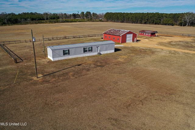 10301 Road 783, Philadelphia, MS 39350