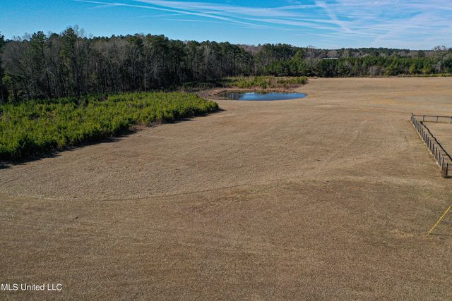 10301 Road 783, Philadelphia, MS 39350