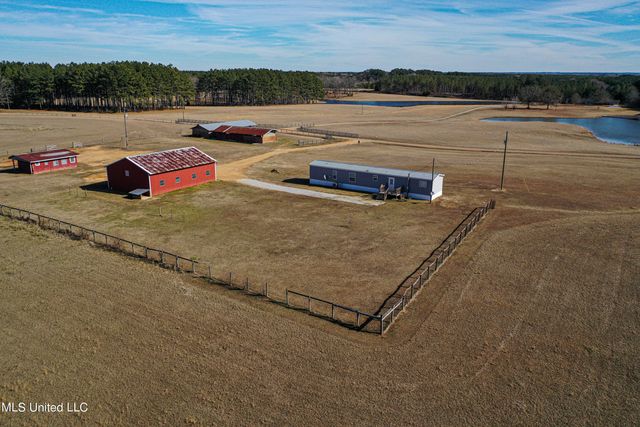 10301 Road 783, Philadelphia, MS 39350