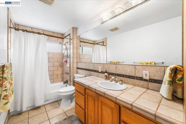 5354 Granville Ct, Fremont, CA 94536