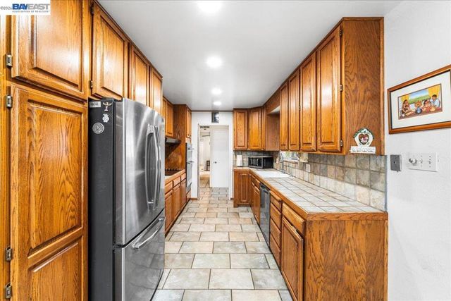 5354 Granville Ct, Fremont, CA 94536