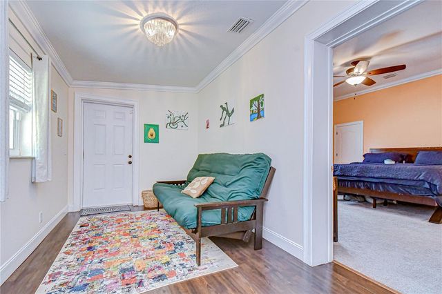 6137 12TH AVENUE S, Gulfport, FL 33707