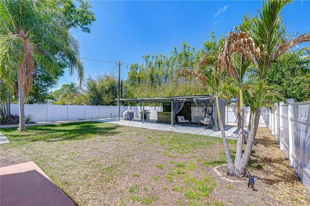 6137 12TH AVENUE S, Gulfport, FL 33707