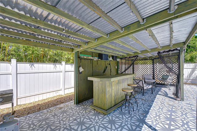 6137 12TH AVENUE S, Gulfport, FL 33707