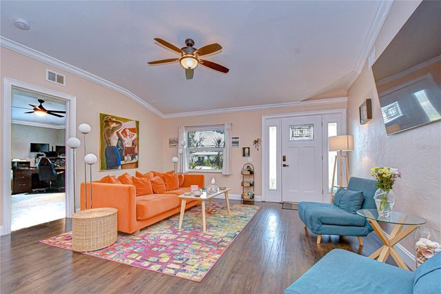 6137 12TH AVENUE S, Gulfport, FL 33707