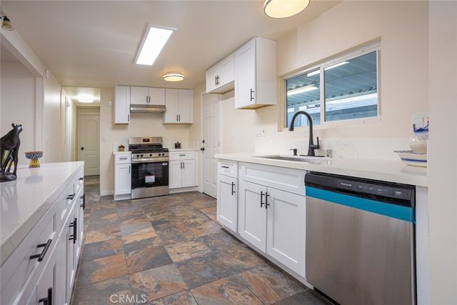 301 Foothill, Pomona, CA 91767