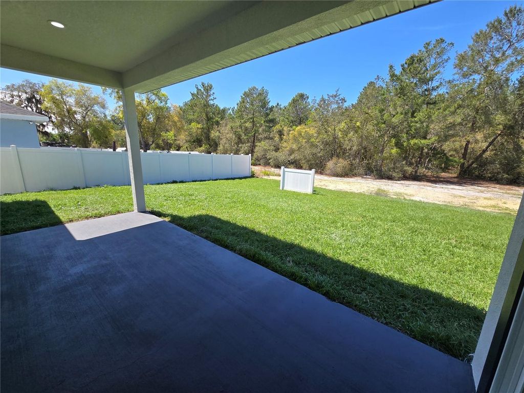 Image 24 of property listing at 32835 FOREST AVENUE, Leesburg, FL 34788