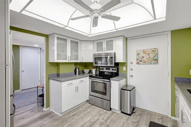 6415 MIDNIGHT PASS ROAD 211, Sarasota, FL 34242