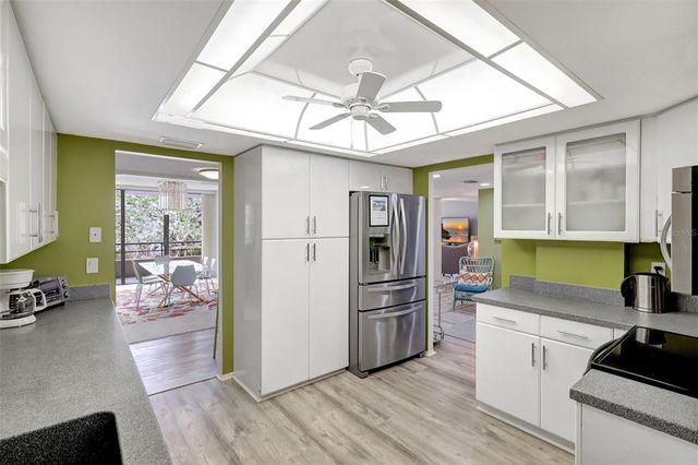 6415 MIDNIGHT PASS ROAD 211, Sarasota, FL 34242