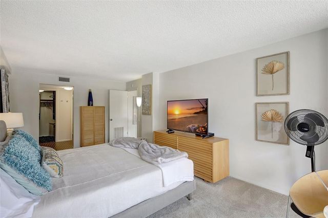 6415 MIDNIGHT PASS ROAD 211, Sarasota, FL 34242