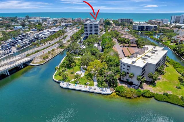 6415 MIDNIGHT PASS ROAD 211, Sarasota, FL 34242