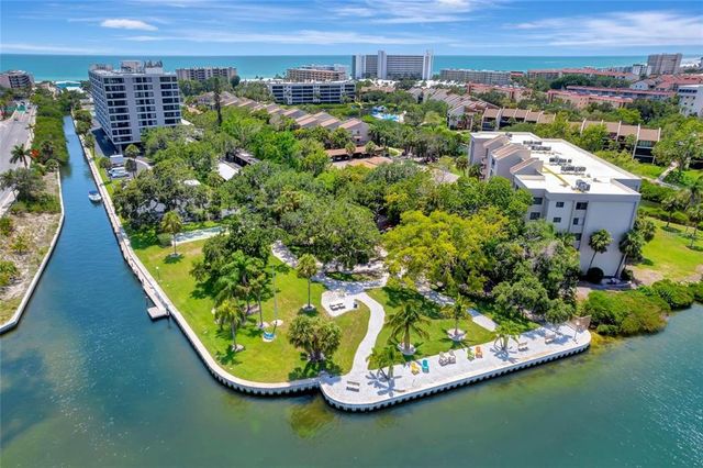 6415 MIDNIGHT PASS ROAD 211, Sarasota, FL 34242