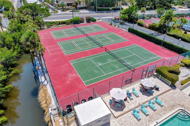 6415 MIDNIGHT PASS ROAD 211, Sarasota, FL 34242