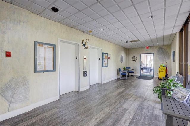 6415 MIDNIGHT PASS ROAD 211, Sarasota, FL 34242