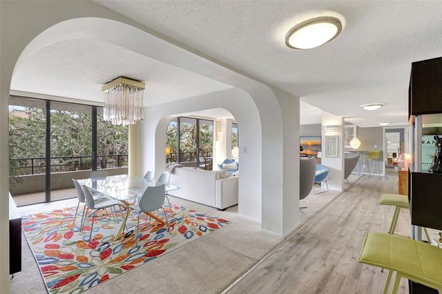 6415 MIDNIGHT PASS ROAD 211, Sarasota, FL 34242