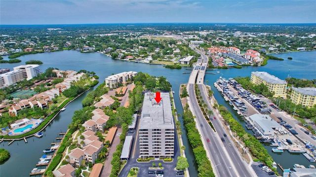 6415 MIDNIGHT PASS ROAD 211, Sarasota, FL 34242