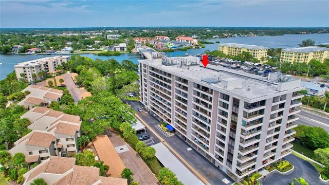 6415 MIDNIGHT PASS ROAD 211, Sarasota, FL 34242