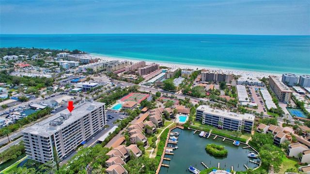 6415 MIDNIGHT PASS ROAD 211, Sarasota, FL 34242