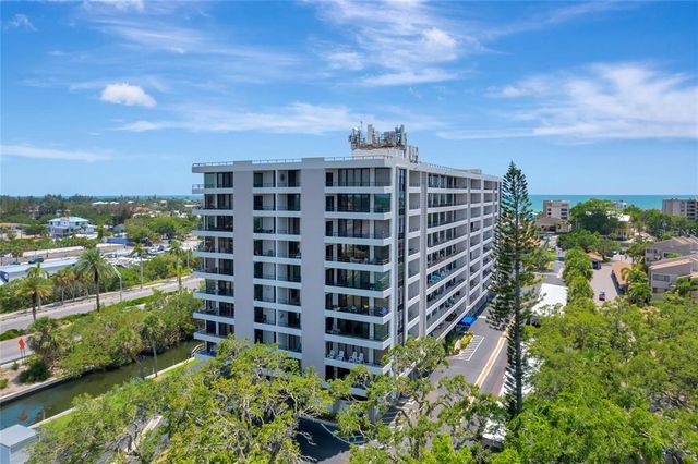 6415 MIDNIGHT PASS ROAD 211, Sarasota, FL 34242