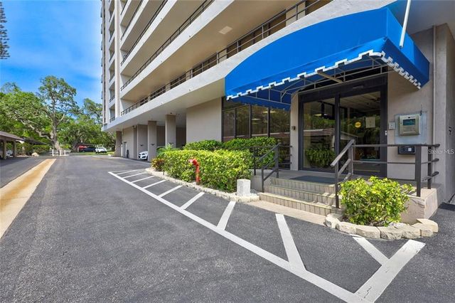 6415 MIDNIGHT PASS ROAD 211, Sarasota, FL 34242