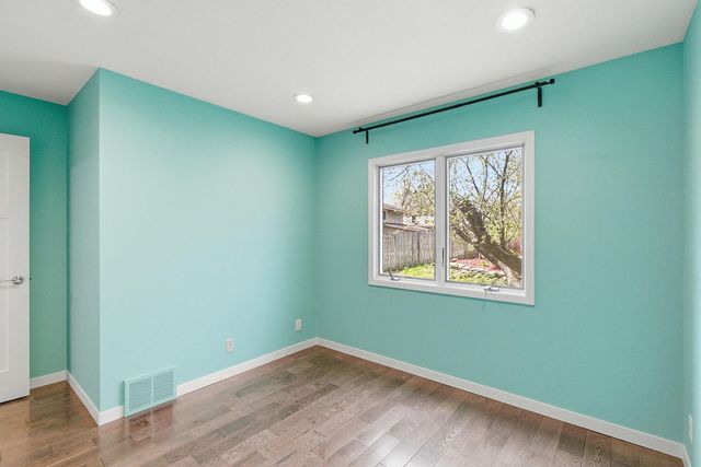 3300 E 125th Street, Burnsville, MN 55337