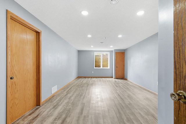 3300 E 125th Street, Burnsville, MN 55337