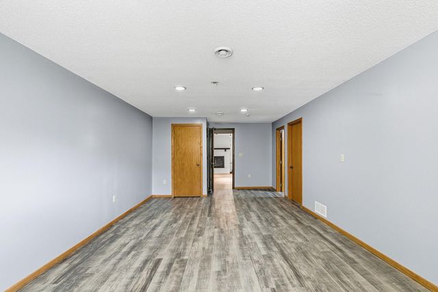 3300 E 125th Street, Burnsville, MN 55337