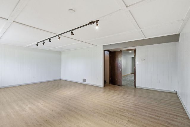 3300 E 125th Street, Burnsville, MN 55337