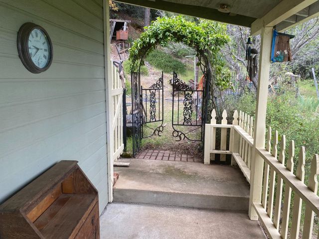 5021 Banbury Cross Rd, Shingle Springs, CA 95682