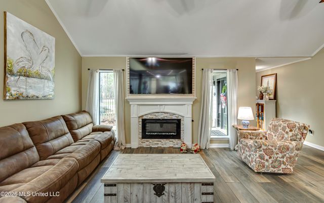 164 W Waterwood Drive, Brandon, MS 39047