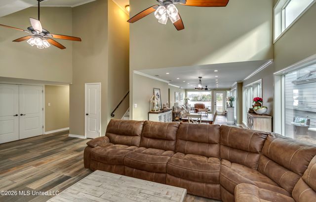 164 W Waterwood Drive, Brandon, MS 39047