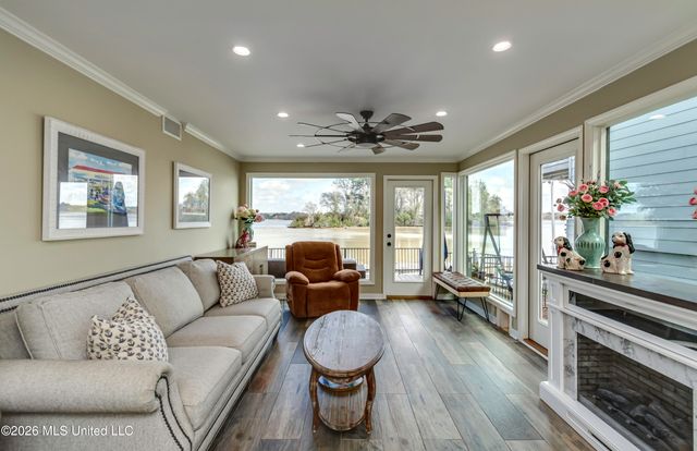 164 W Waterwood Drive, Brandon, MS 39047