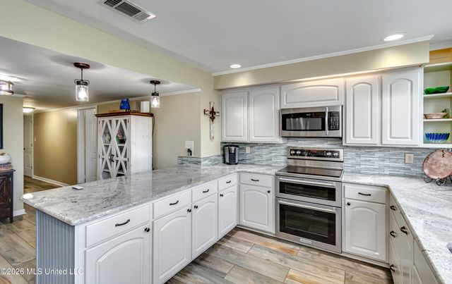 164 W Waterwood Drive, Brandon, MS 39047