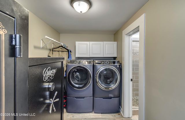 164 W Waterwood Drive, Brandon, MS 39047