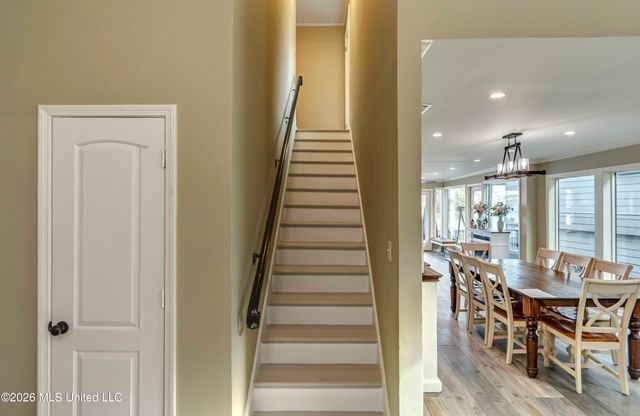 164 W Waterwood Drive, Brandon, MS 39047