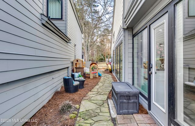 164 W Waterwood Drive, Brandon, MS 39047