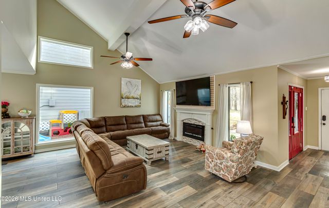 164 W Waterwood Drive, Brandon, MS 39047