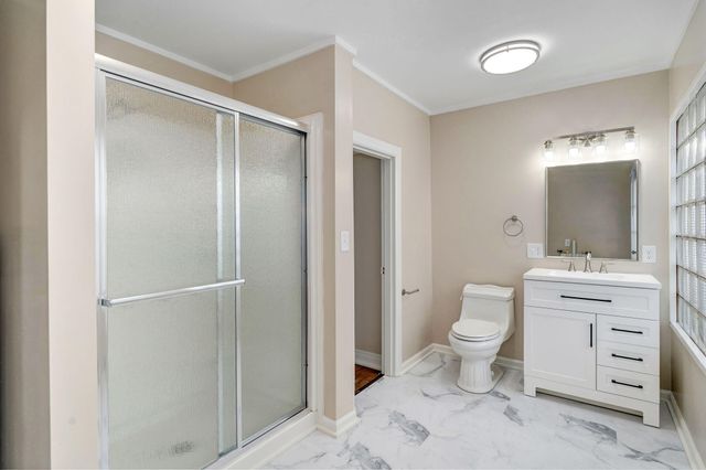 103 E Meadow Avenue, Crane, MO 65633