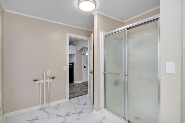 103 E Meadow Avenue, Crane, MO 65633